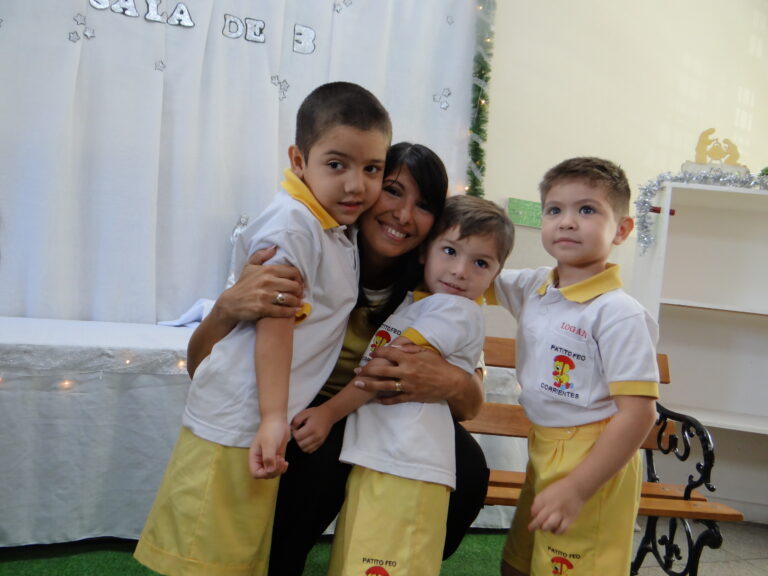 ¡Adiós patitos! Entrega de carpetas 2025