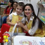 Cierre del #Ciclo2022 Estos patitos crecieron y nos explota el 💖 corazón de la emoción. 🐣🐥Algunos se preparan para la sala siguiente, y otros, son tan grandes que dejan el jardín. Es un buen momento para recordar lo hermoso que fue verlos crecer, aprender y divertirse a lo largo de este año que culmina. Con un #pesebre viviente, una dulce canción y la entrega de las carpetas de trabajos, cerramos un nuevo ciclo escolar. Emocionados, alegres y con la esperanza de este tiempo en el que nos preparamos para la llegada del niño Dios, les decimos, lindos patitos: ¡Felices Fiestas y felices #vacaciones!😍💖 (Más fotos en nuestra página de facebook).